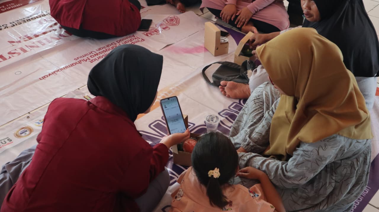 Read more about the article Sekolah Perempuan Plus 2025 Chapter 15: Kembangkan Produk Olahan Bawang dan Bangun Personal Branding MUA