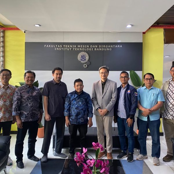 Benchmarking Tata Kelola Fakultas dan Kurikulum OBE Antara Fakultas Teknik UNIMUS Dengan Fakultas Teknik Mesin dan Dirgantara ITB